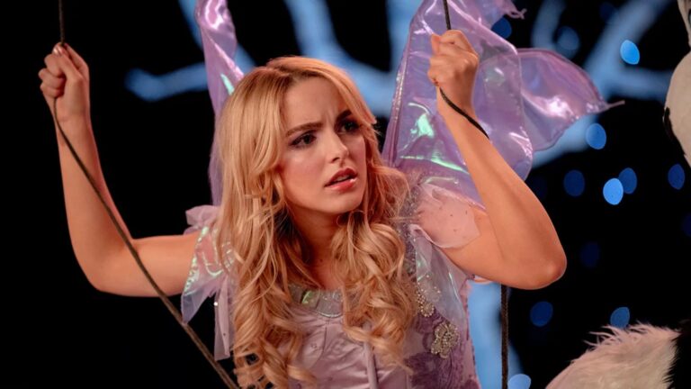 Mckenna Grace revela transformação para viver Daphne em novo live-action de Scooby-Doo