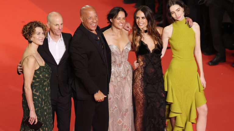 Vin Diesel se emociona em exibição de Velozes e Furiosos em Cannes