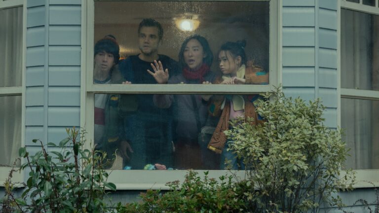 A Última Casa, com Wagner Moura e Greta Lee, ganha trailer