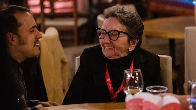 Com Tânia Maria aclamada, Yellow Cake abre a 15ª edição do Festival Olhar de Cinema