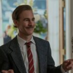 Elle, série prelúdio de Legalmente Loira, homenageia James Van Der Beek em episódio