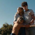 Entre ausências e recomeços, Pequenas Criaturas constrói um delicado drama familiar