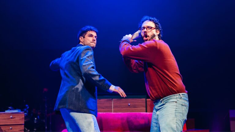 Sucesso no Rio de Janeiro, tick, tick… BOOM! estreia em São Paulo
