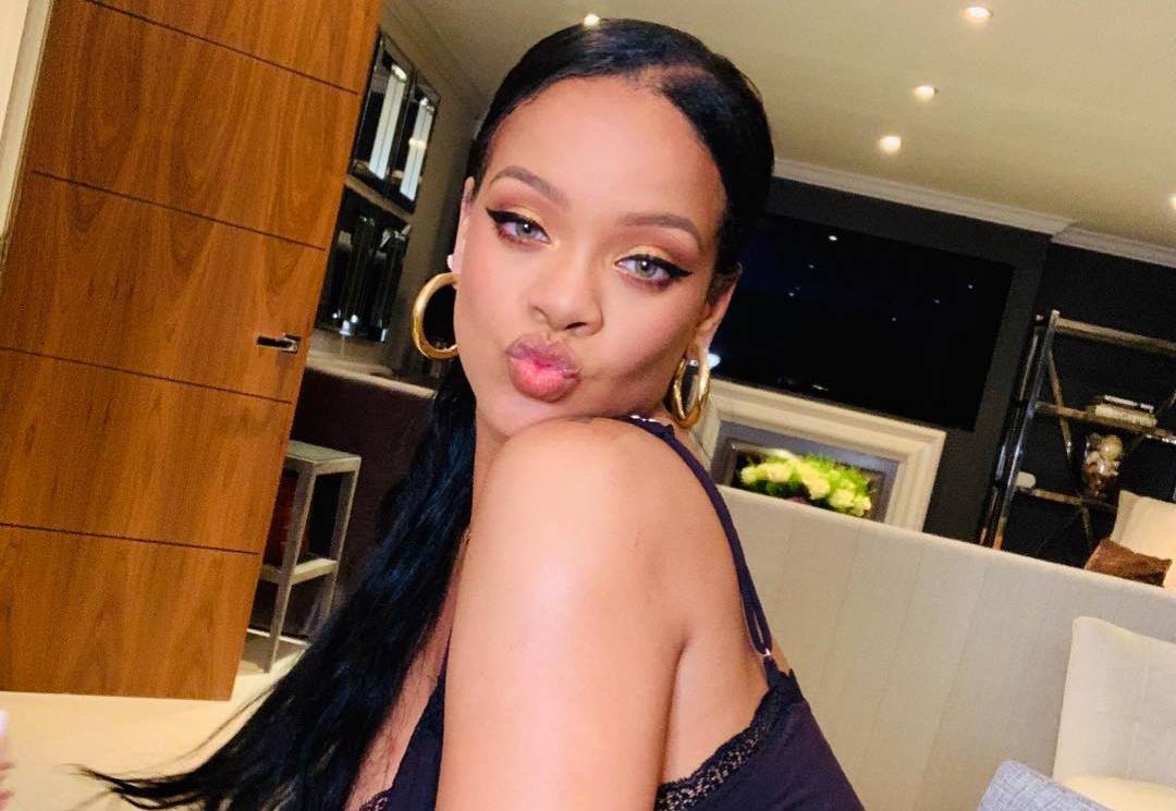 Rihanna foge de pergunta sobre Super Bowl e novo álbum: “O que eu fizer será confiante”