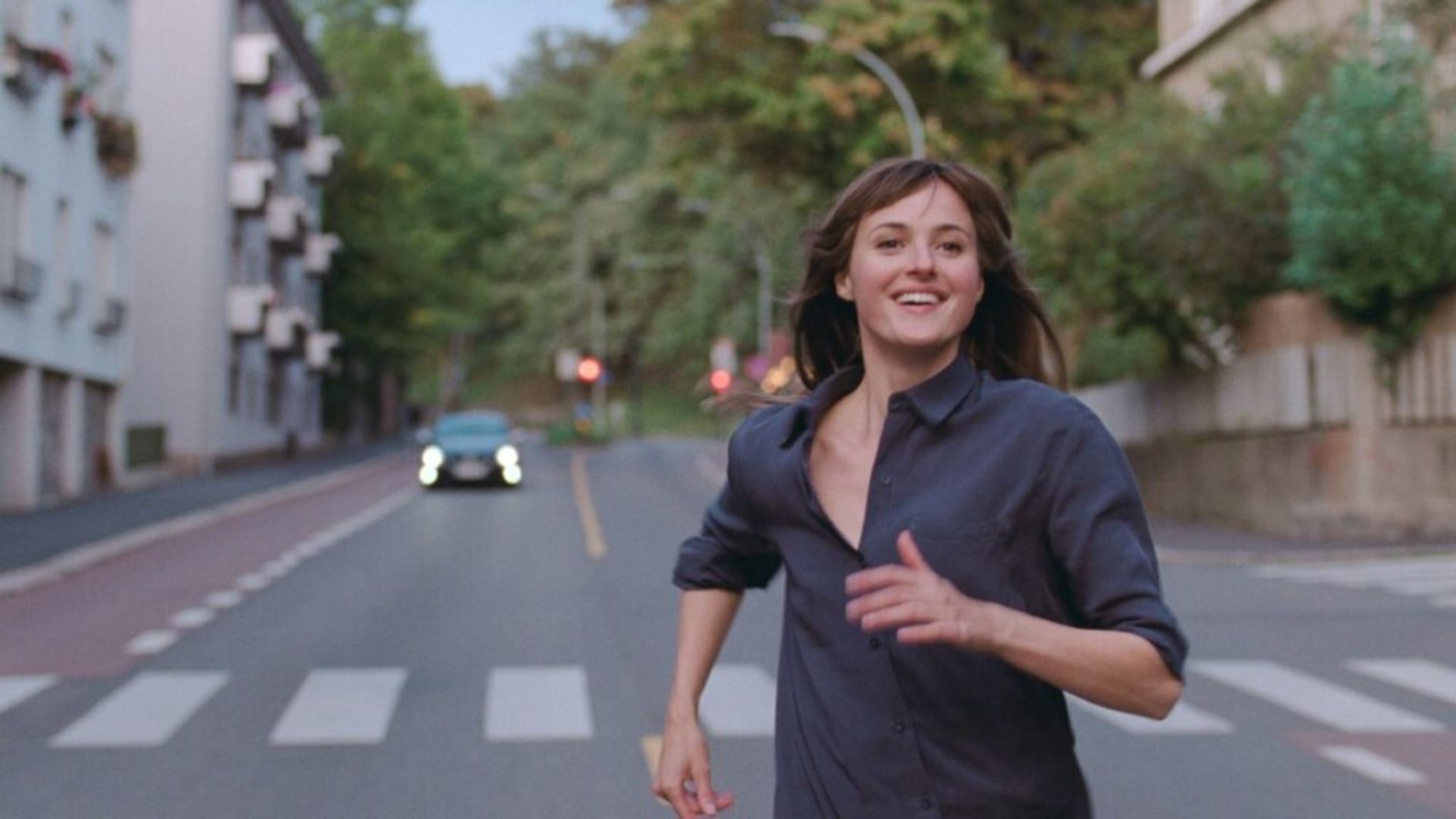 “A Pior Pessoa do Mundo” é retrato da crise da meia idade a partir da perspectiva feminina | #CineBuzzIndica