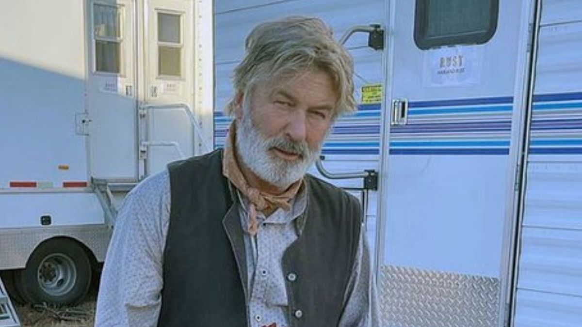 Após acidente envolvendo Alec Baldwin, primeiras imagens do set de “Rust” são divulgadas