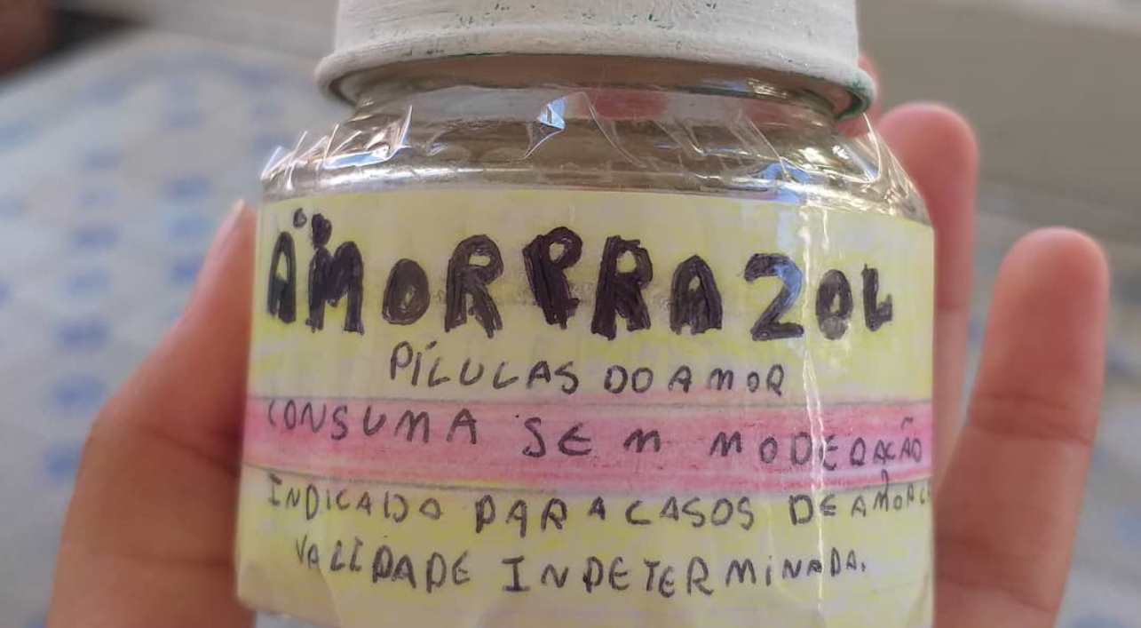 Menina de 11 anos cria “Amorprazol” para tia distante por causa do coronavírus: ‘Salvou meu coração’