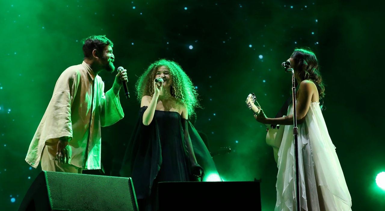 Anavitória e Saulo relembram sucessos da Banda Eva no Rock in Rio