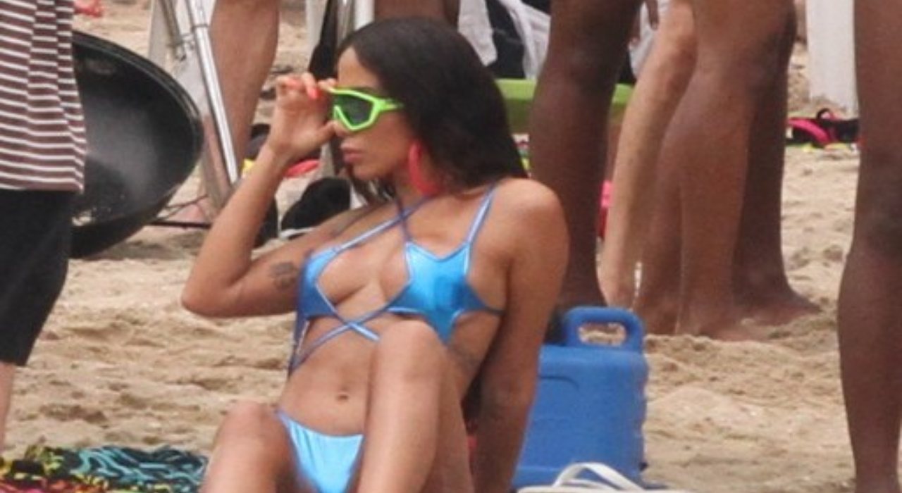 Anitta grava clipe misterioso no Piscinão de Ramos; veja as fotos!
