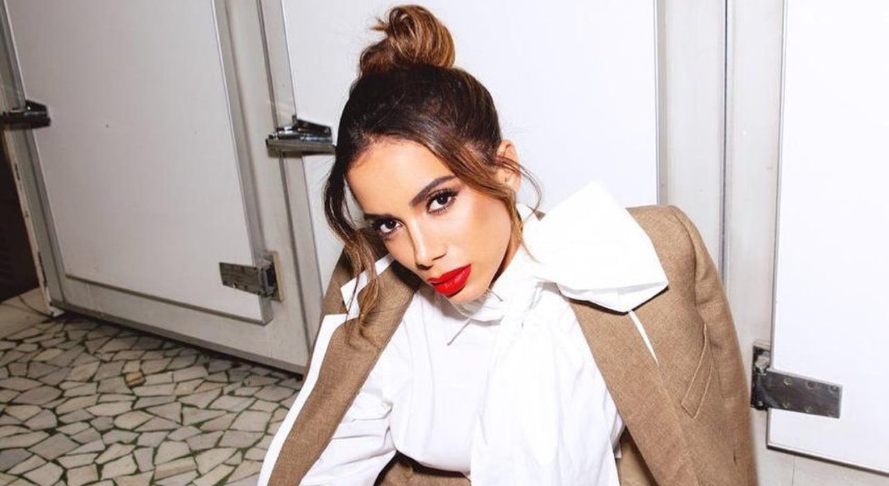 Anitta volta a comandar seu programa no Multishow e renova acordo com Netflix
