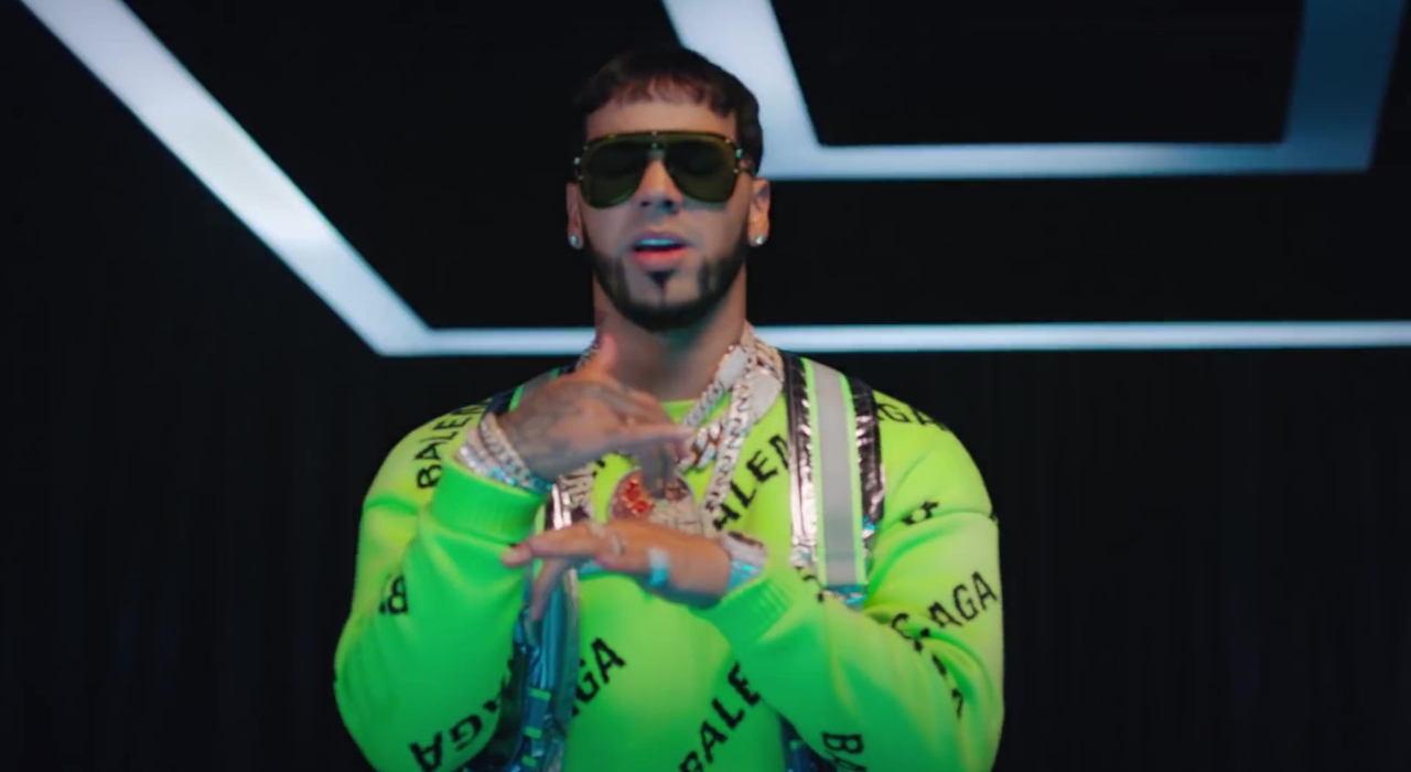 Conheça Anuel AA, rapper porto-riquenho que dominou o Latin American Music Awards