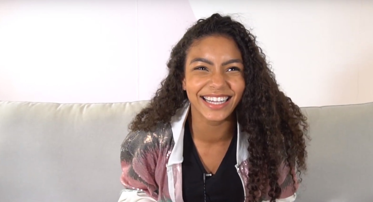 Any Gabrielly, do Now United, revela o presente mais inusitado que recebeu de uma fã