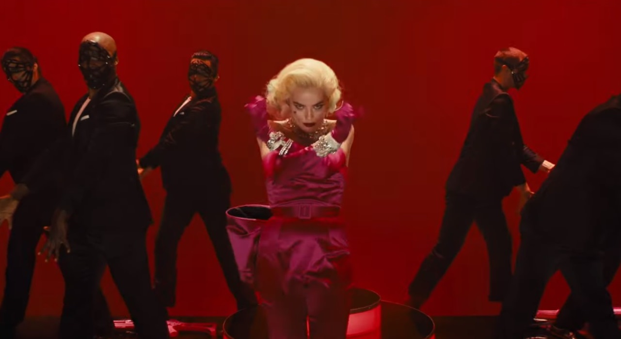 Arlequina encarna Marilyn Monroe no primeiro trailer de Aves de Rapina