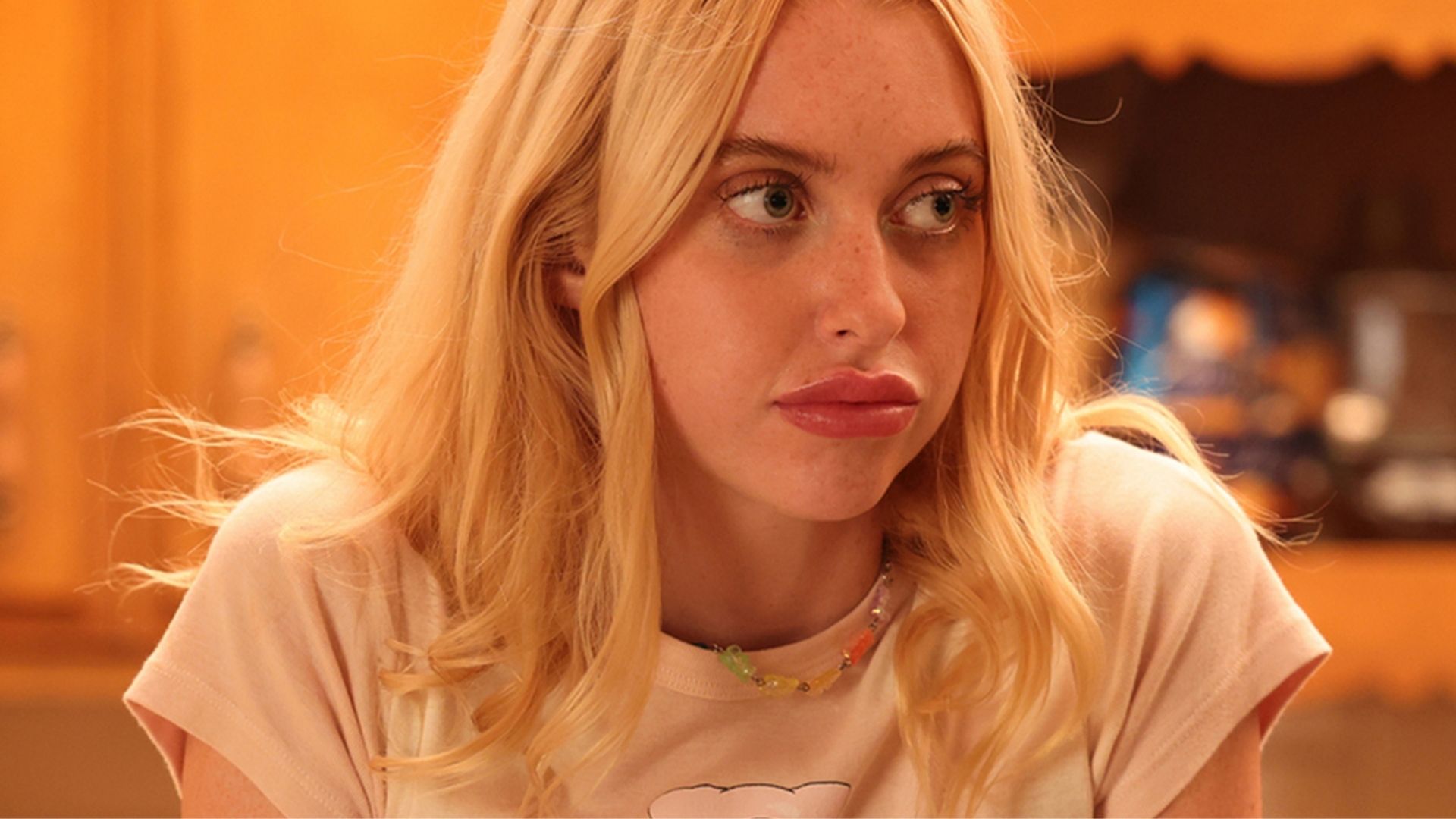 Atriz de “Euphoria” diz que não se arrepende de ter feitos filmes pornôs no passado