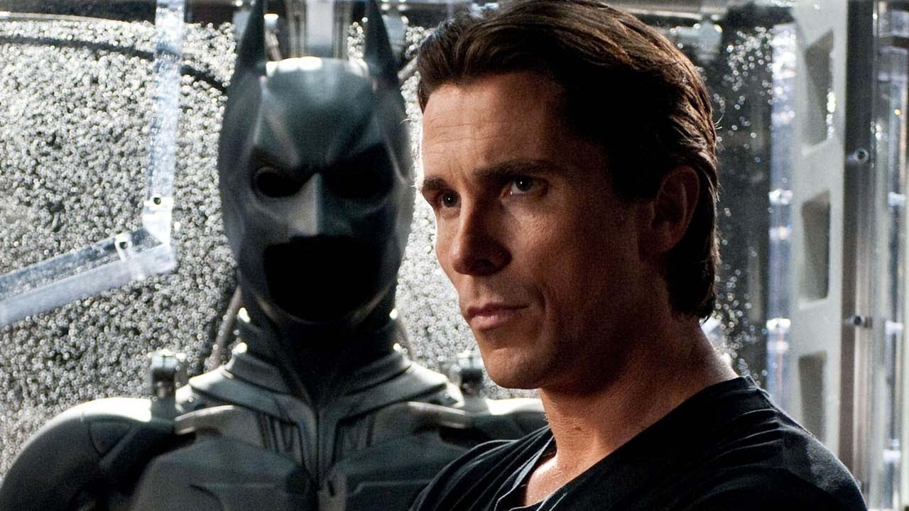 Christian Bale dá conselho para Robert Pattinson em seu papel como Batman