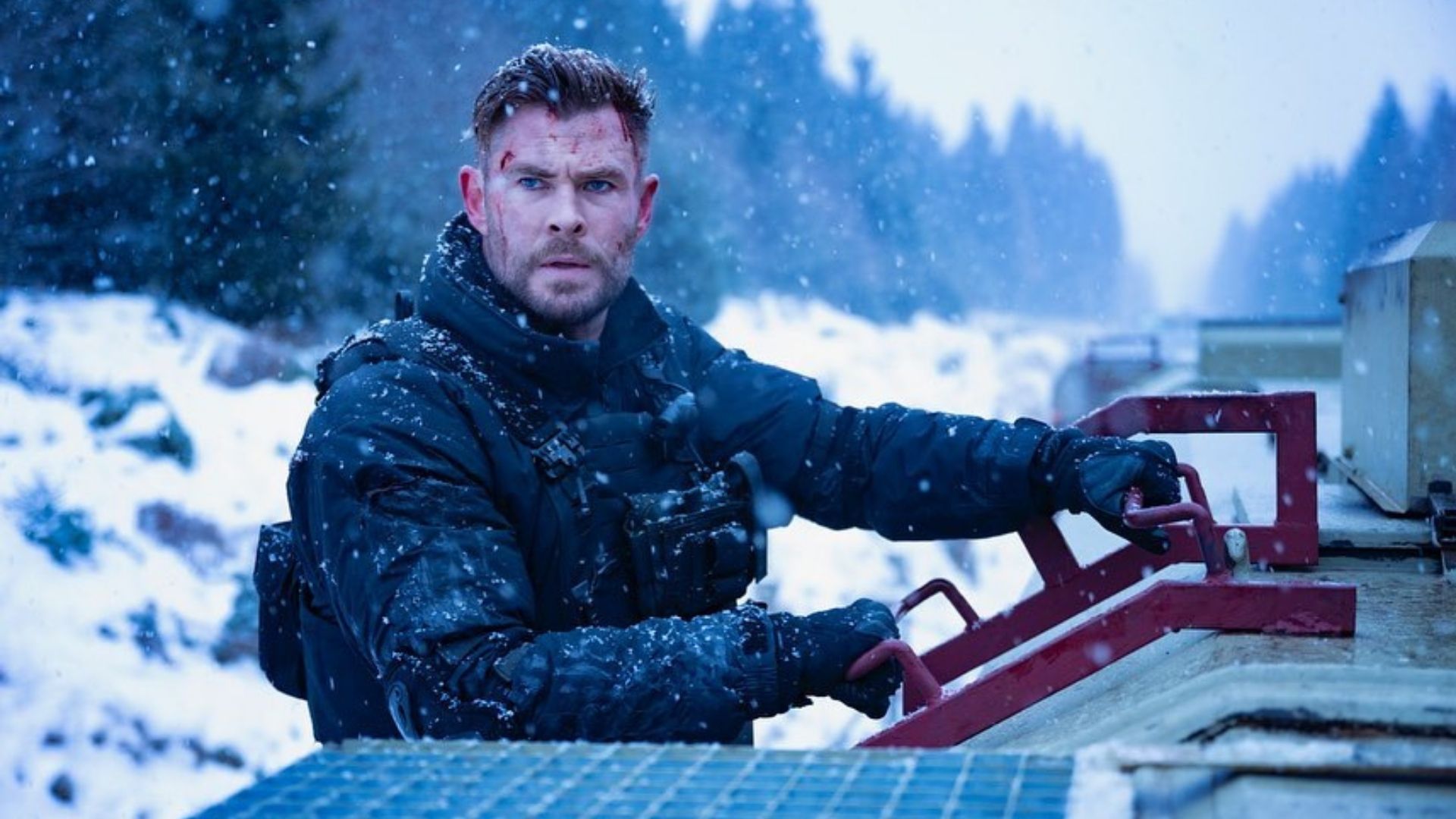 Chris Hemsworth divulga novo vídeo incendiário de “Resgate 2”; assista