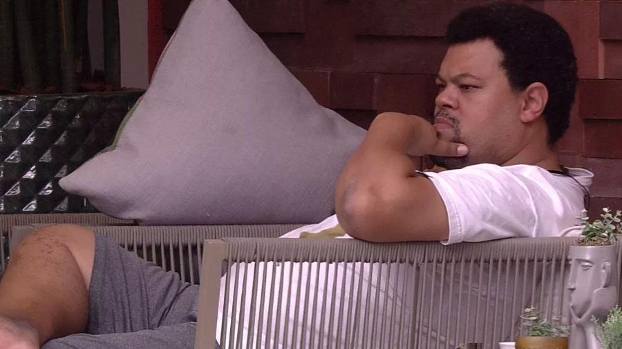 BBB20: Babu desabafa com almofada e revela em quem irá votar no próximo paredão