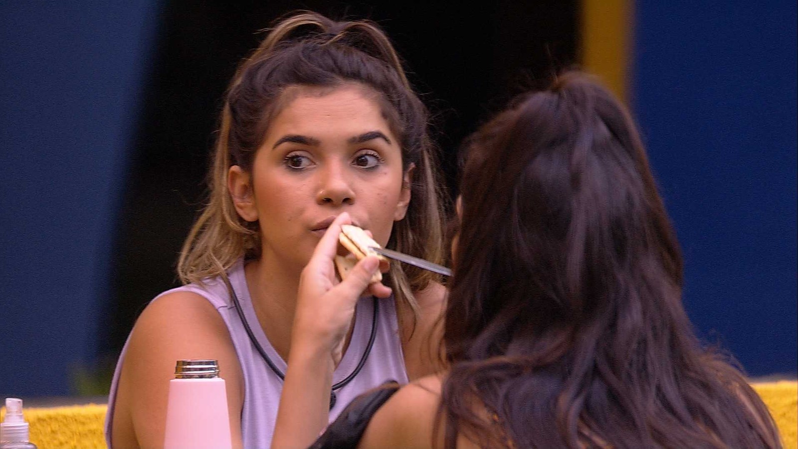 BBB20: Gizelly faz alerta sobre Prior: “Tudo o que você fala com ele, ele usa contra você”