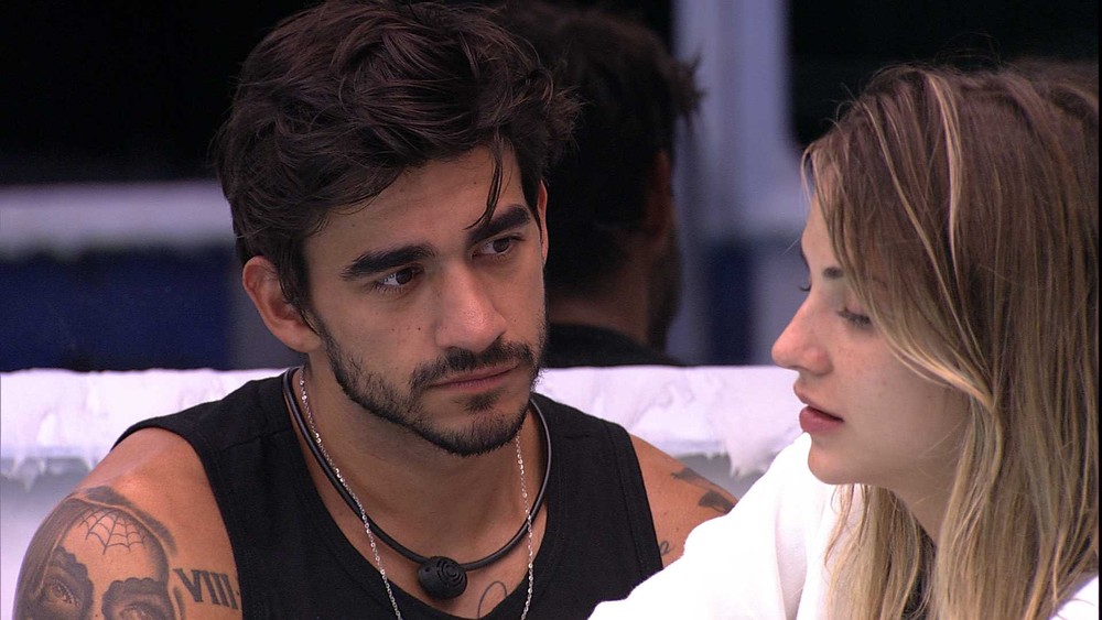 BBB20: Gabi pede Guilherme em namoro pela terceira vez e faz lista de regras para o relacionamento
