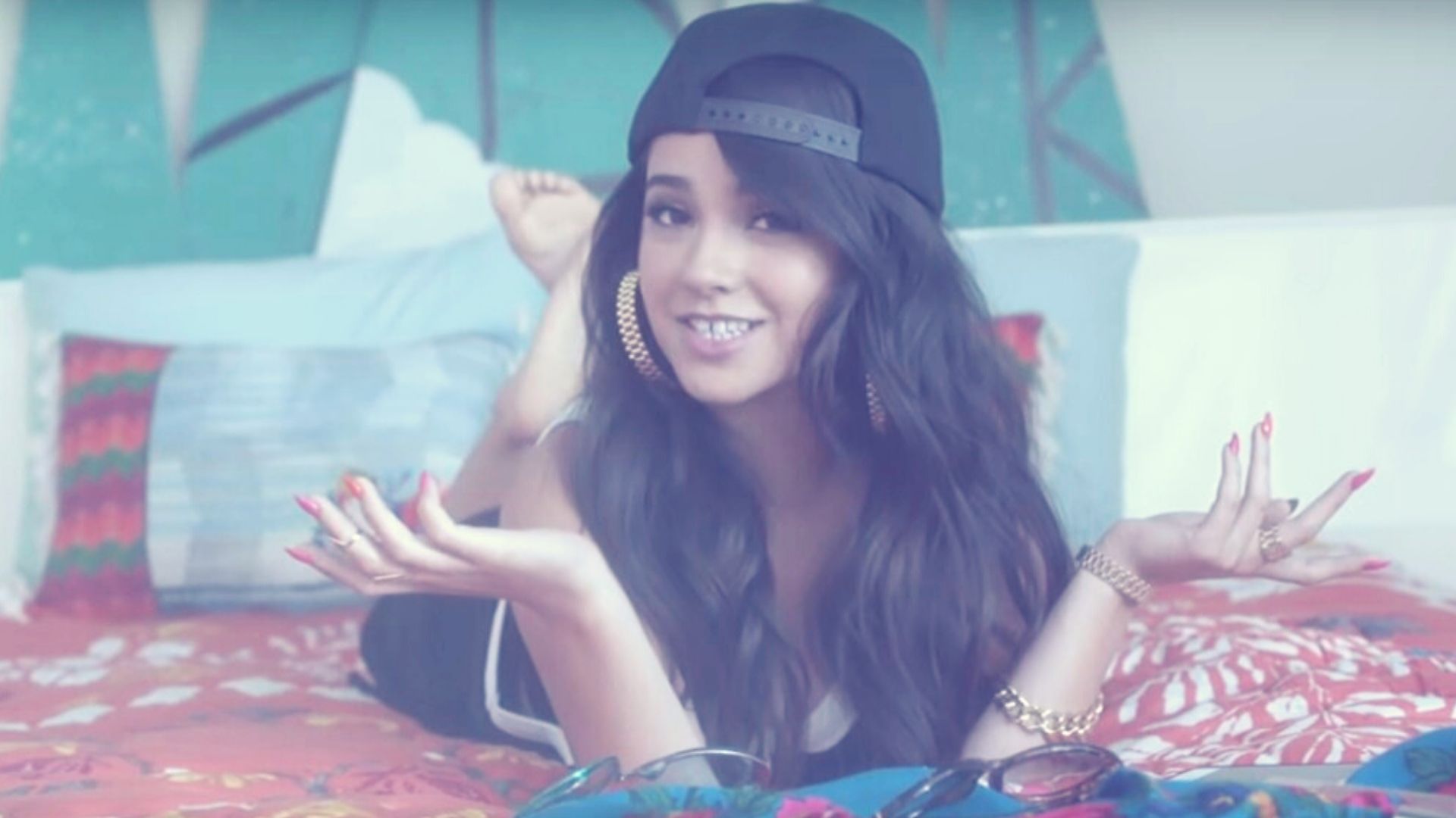 Becky G: conheça a apresentadora do MTV EMA 2019, que acontece neste domingo