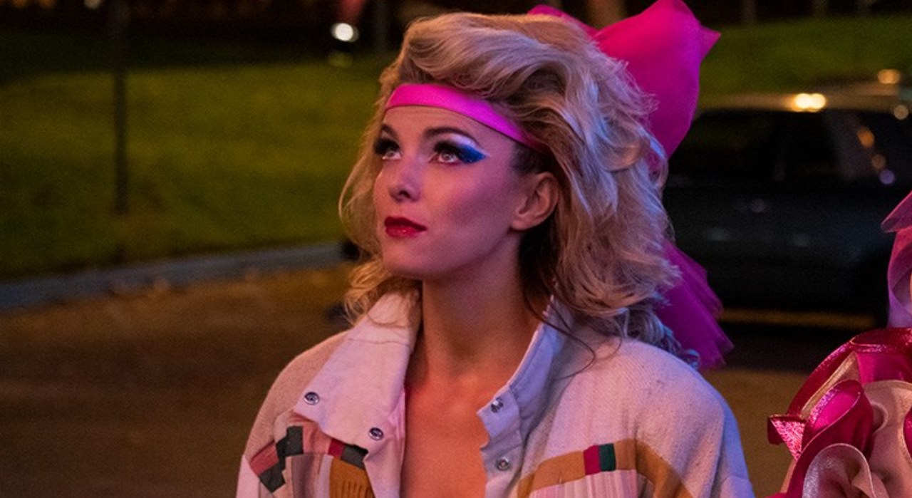 American Crime Story: Impeachment terá Betty Gilpin, de Glow, como Ann Coulter