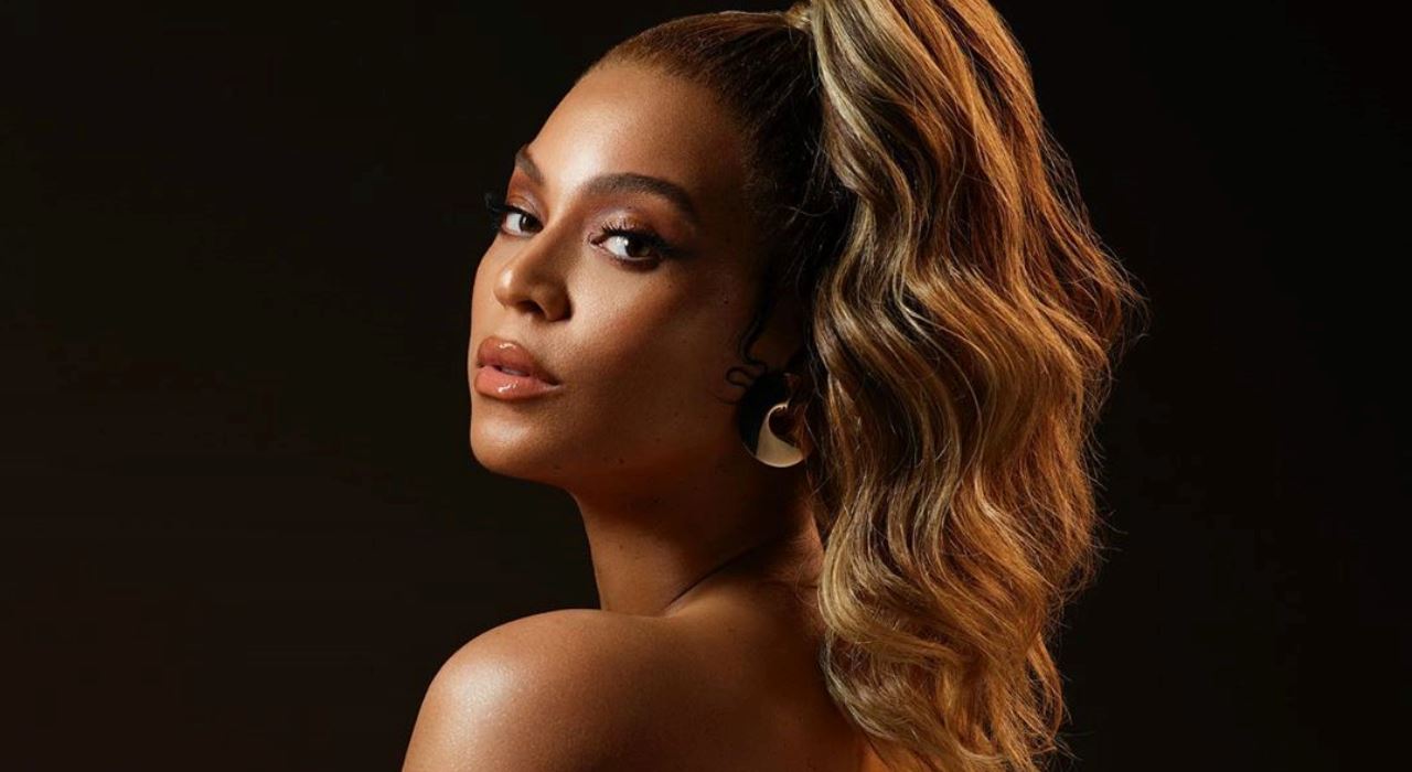 Beyoncé, Lizzo, Cardi B e Drake estão entre os vencedores do  BET Soul Train Awards 2019