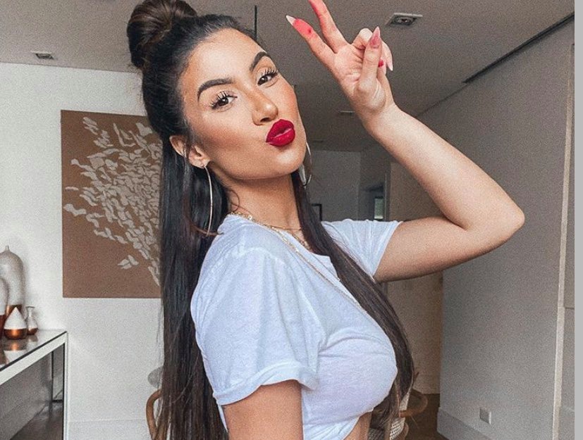 Bianca Andrade revela nome inusitado de gato adotado: “Me chamo Publi Post”