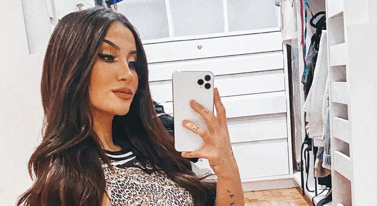 Bianca Andrade aproveita polêmica de Arthur Aguiar e promove seus produtos