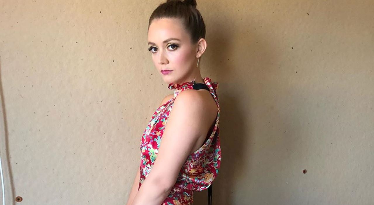 Billie Lourd, filha de Carrie Fisher, não gostava da Princesa Leia quando criança: ”Eu só queria minha mãe”