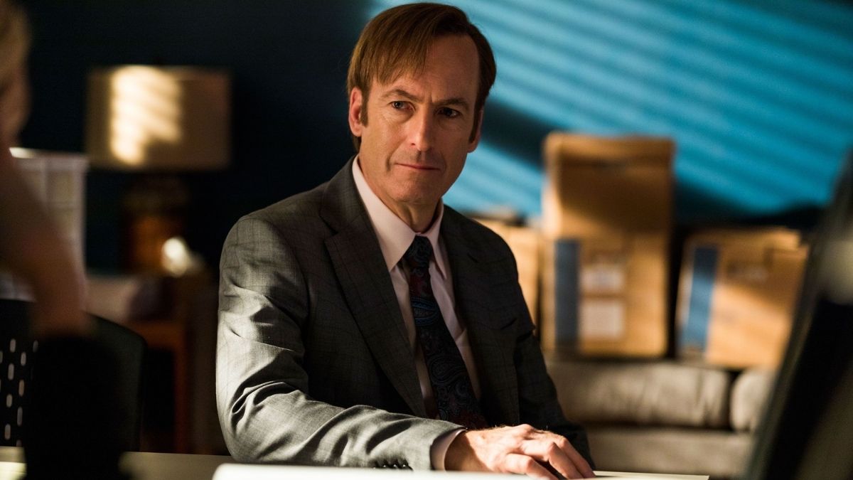 Bob Odenkirk retorna a “Better Call Saul” após ataque cardíaco no set