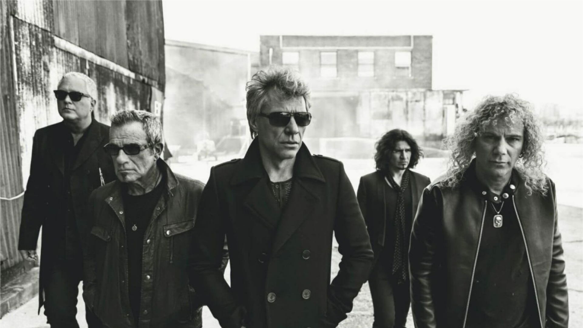 Bon Jovi desembarca no Brasil para primeiro show em Recife