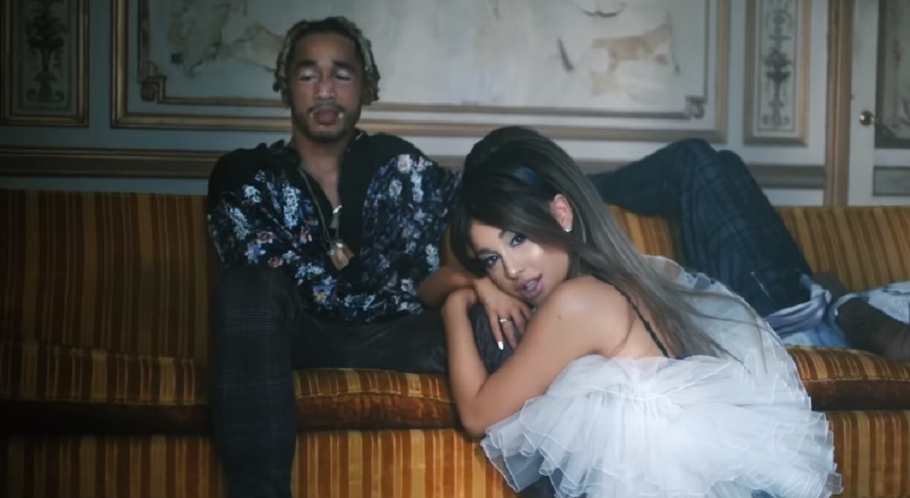 Ariana Grande pode estar namorando Mikey Foster, do Social House