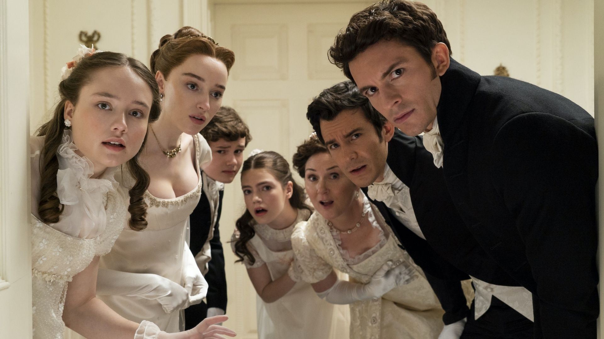“Bridgerton”: Novas imagens da 2ª temporada agitam a internet; confira reações