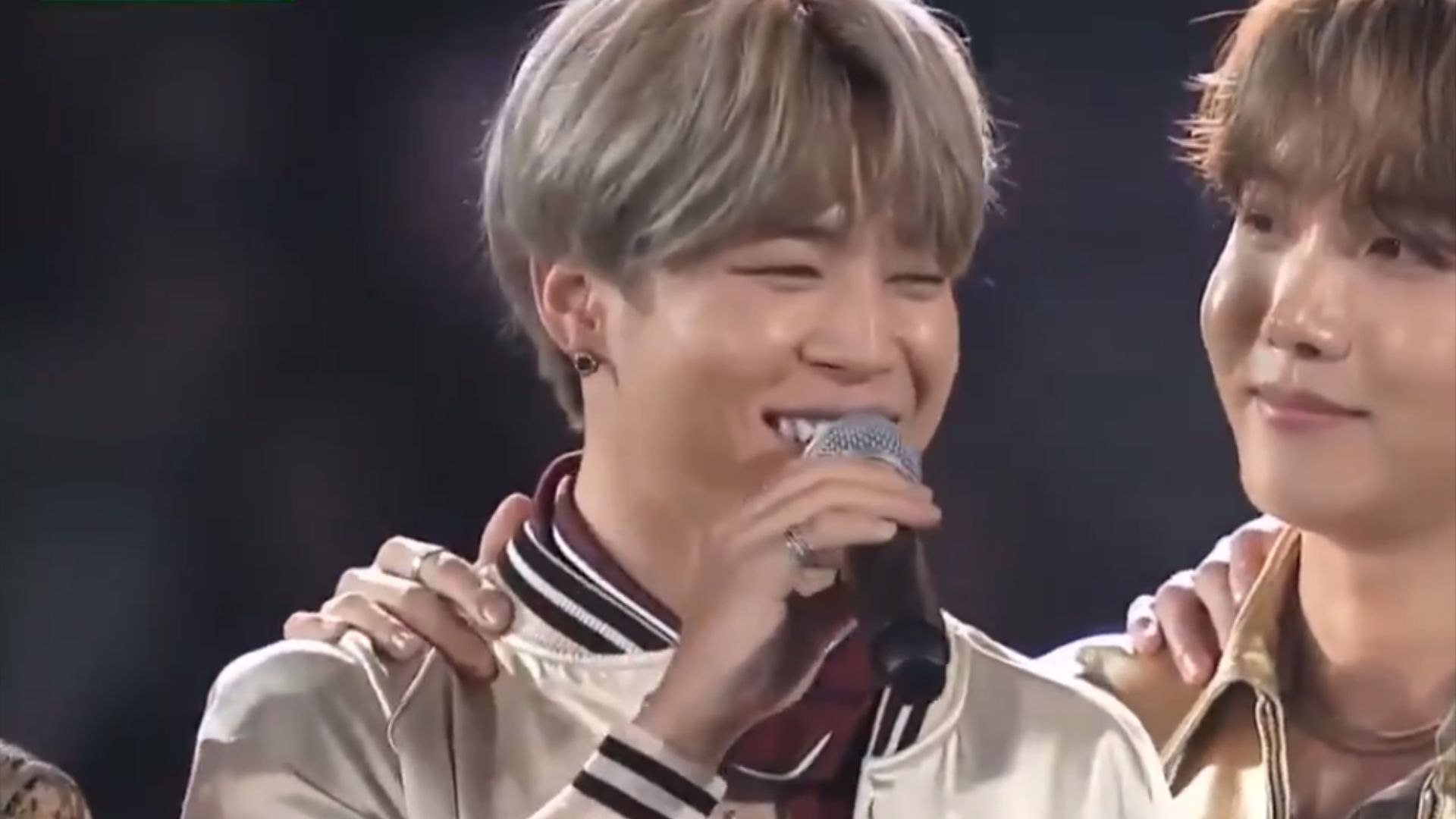 BTS domina o Mnet Asian Music Awards 2019