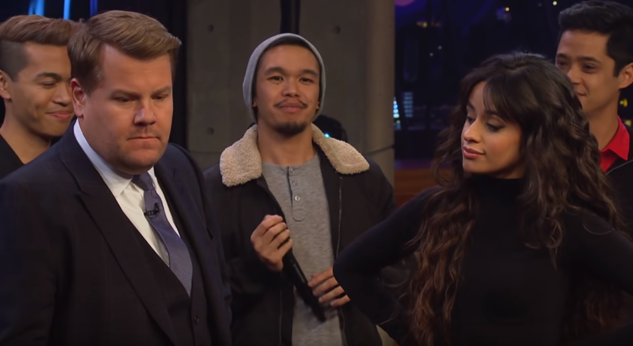 Camila Cabello faz cover de Shawn Mendes em desafio musical contra James Corden