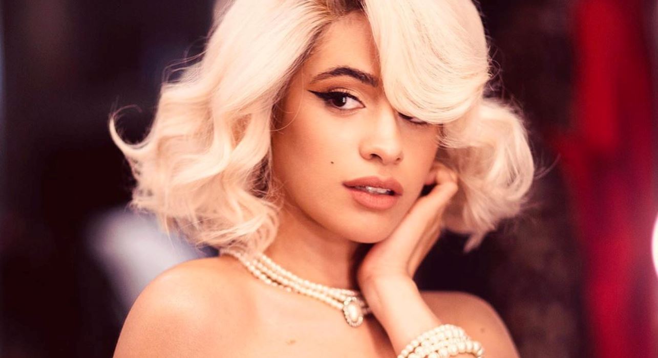 Camila Cabello se transforma em divas dos anos 1950 em fotos do clipe de My Oh My