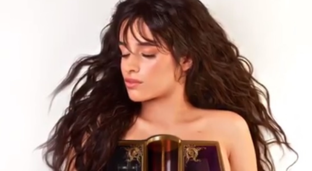 Camila Cabello lança nova prévia misteriosa de Romance, seu novo projeto