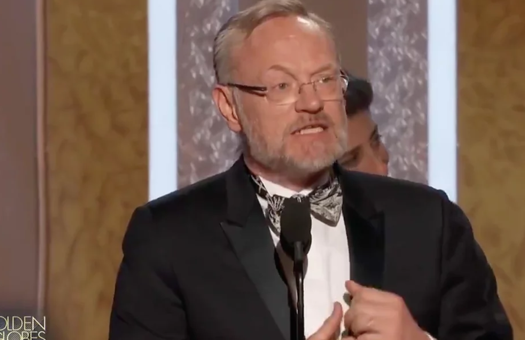 Globo de Ouro: Jared Harris, ator de Chernobyl, manda recado para Netflix durante discurso