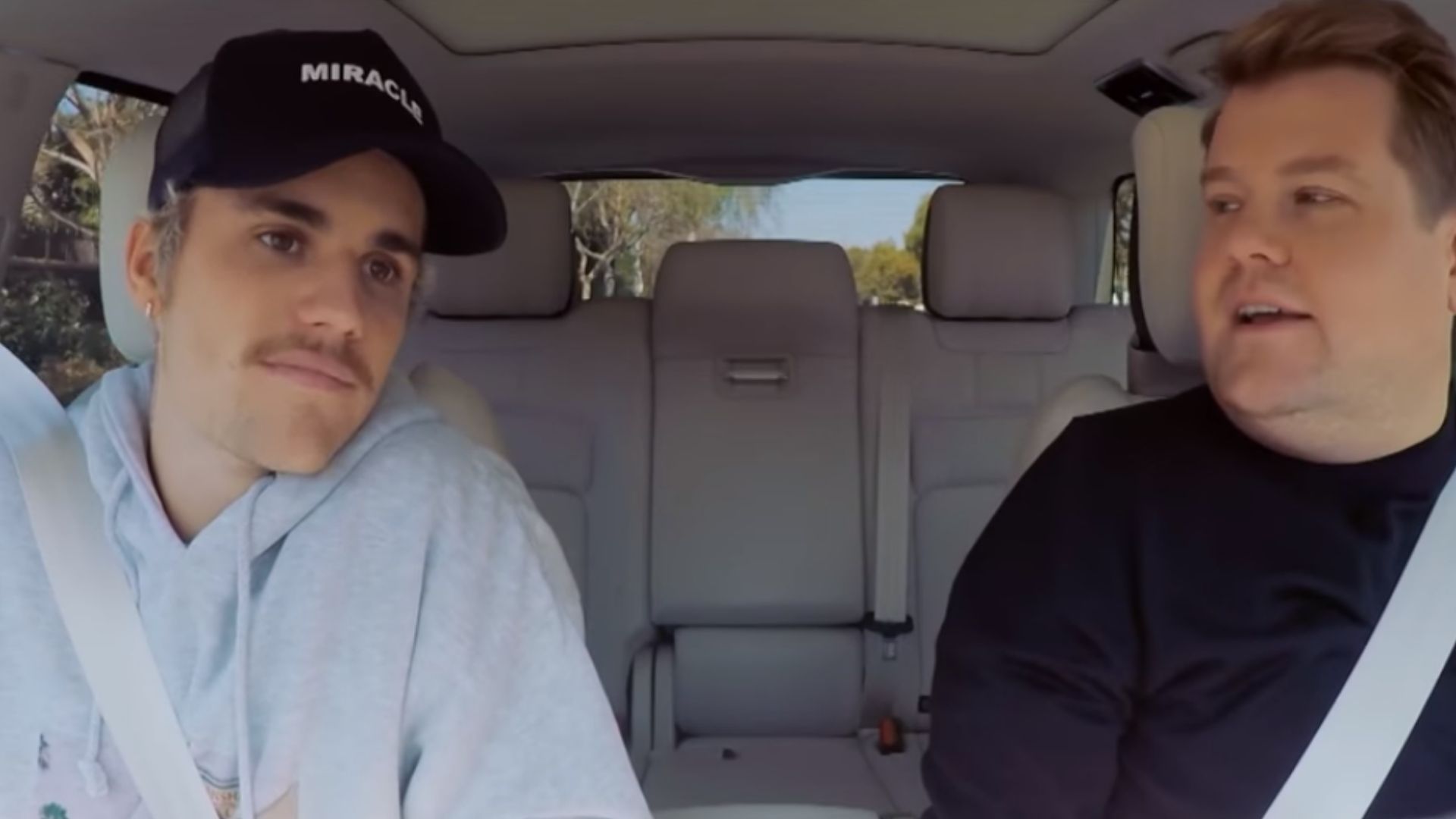 Justin Bieber canta Smelly Cat, de Friends, no Carpool Karaoke; confira
