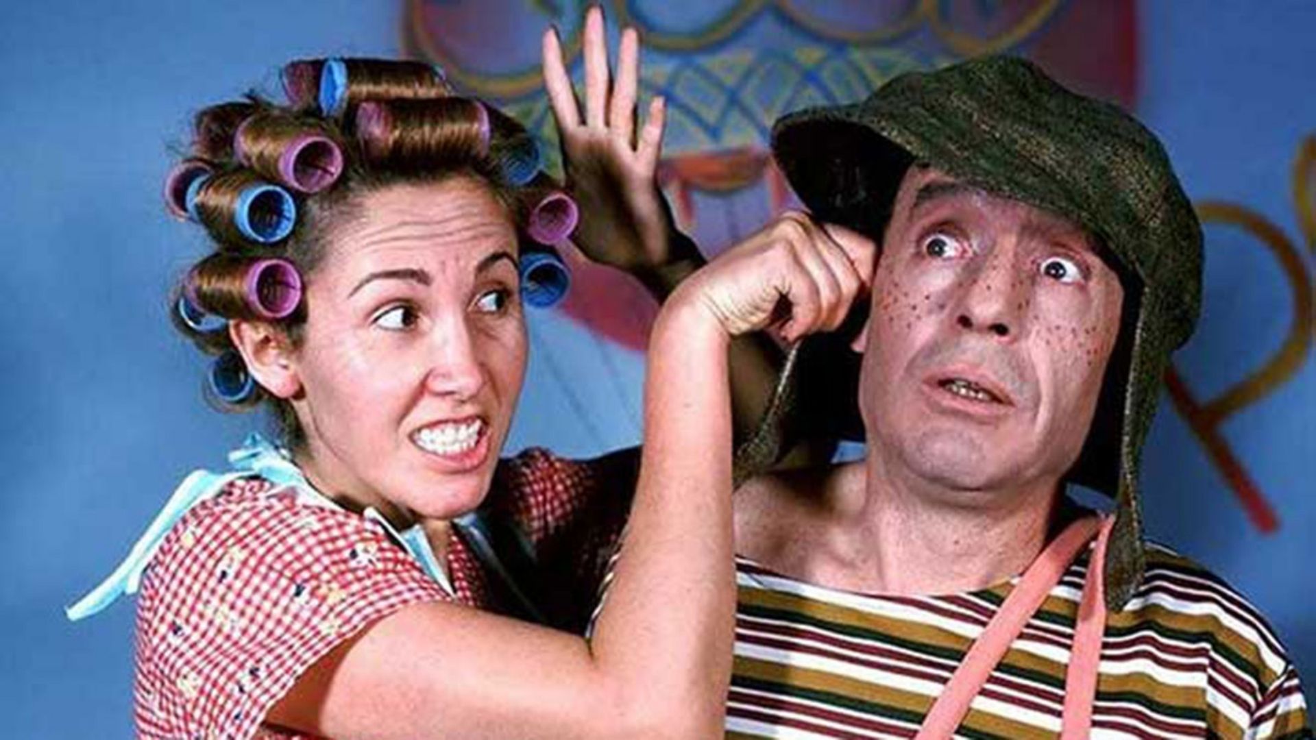 Intérprete de Dona Florinda, em “Chaves”, entra na justiça para que programa volte a ser exibido