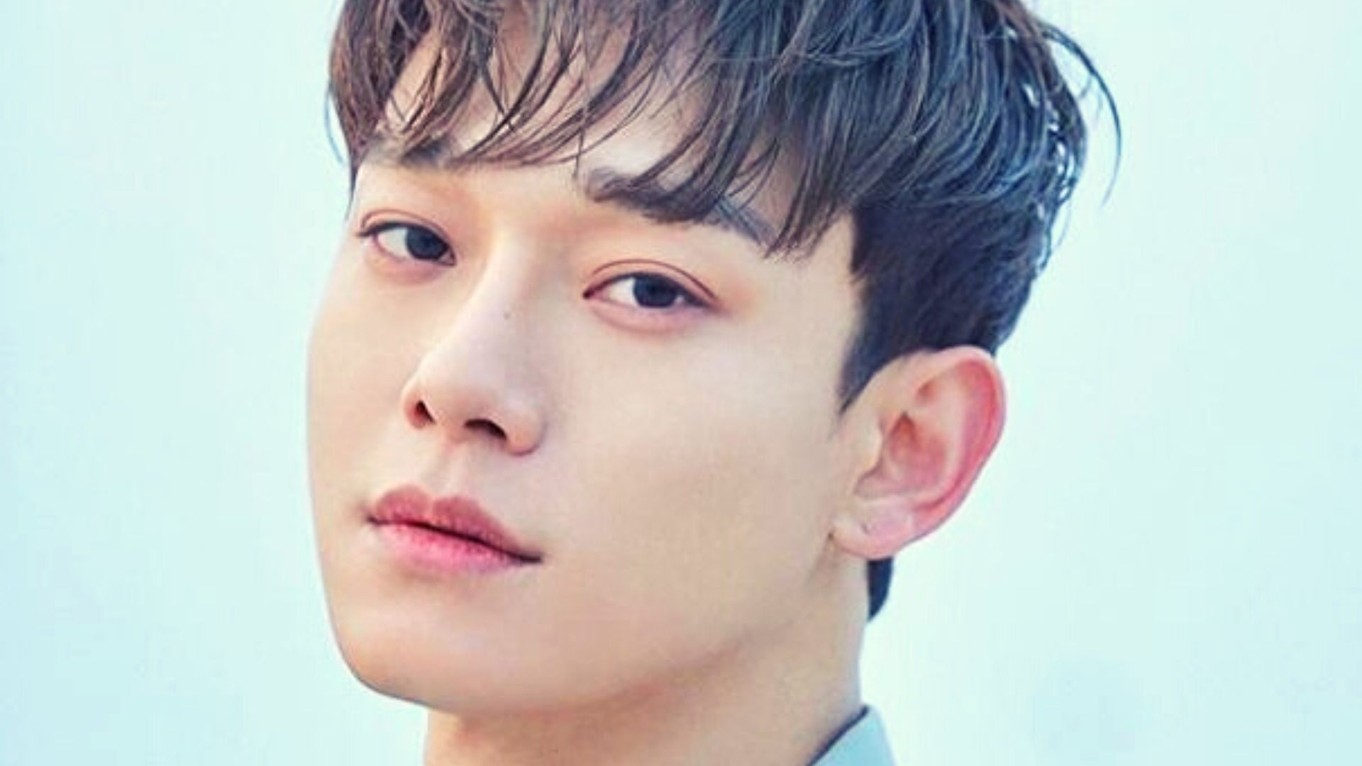 Chen, do EXO, pega fãs de surpresa ao anunciar casamento e gravidez da noiva; confira