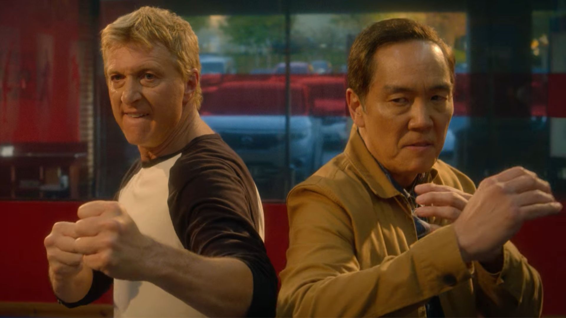 “Cobra Kai”: Elenco completo estampa novo pôster da 5ª temporada; veja