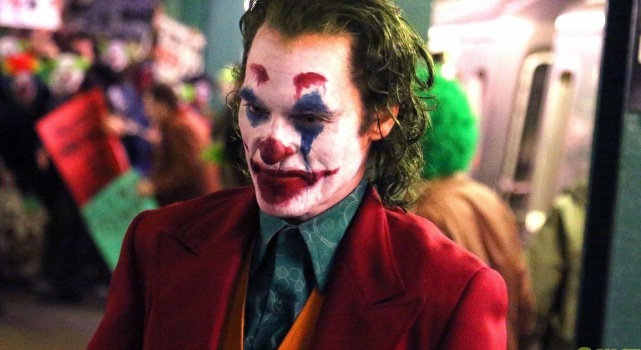 Diretor Todd Phillips nega planos de continuação para Coringa: “O filme não foi montado para ter sequência”