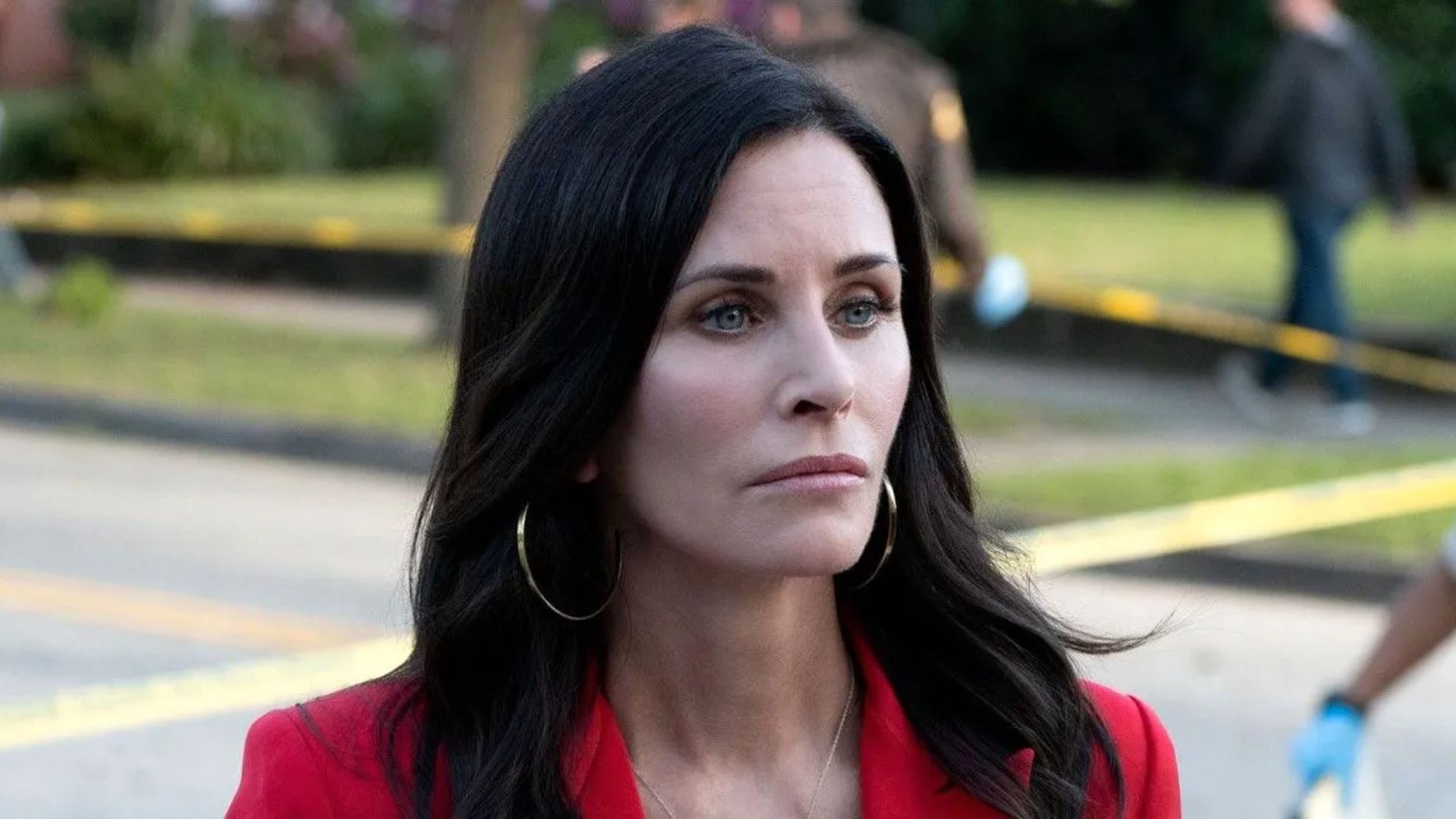 Courteney Cox revela ter medo de assistir aos filmes da franquia “Pânico”