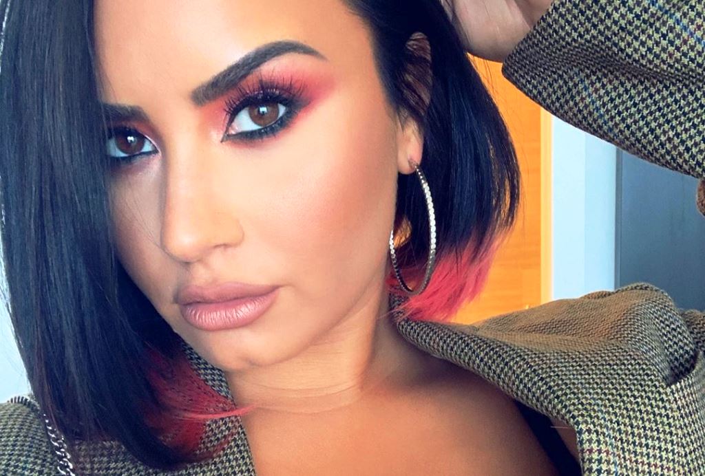 Demi Lovato é vítima de hackers e tem fotos íntimas compartilhadas na internet