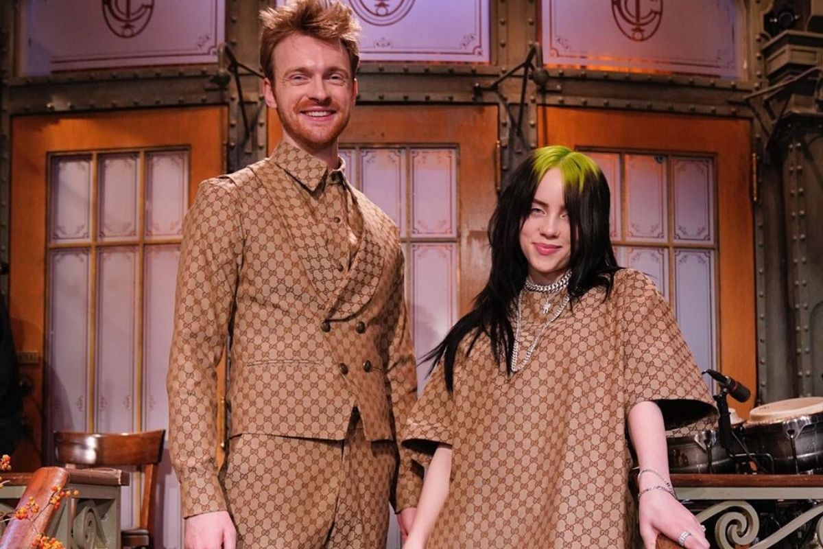 Billie Eilish revela que música tema de 007 será uma balada