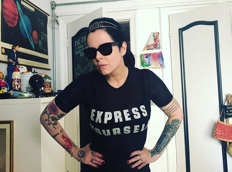 Fernanda Young, escritora e roteirista, morre aos 49 anos