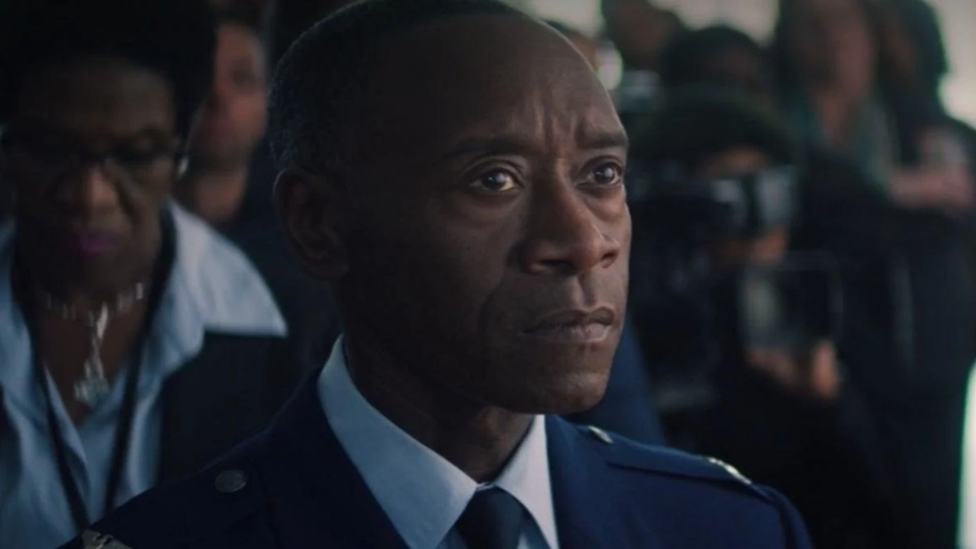Diretor de “Invasão Secreta” confirma quando Rhodes foi substituído pelos Skrulls