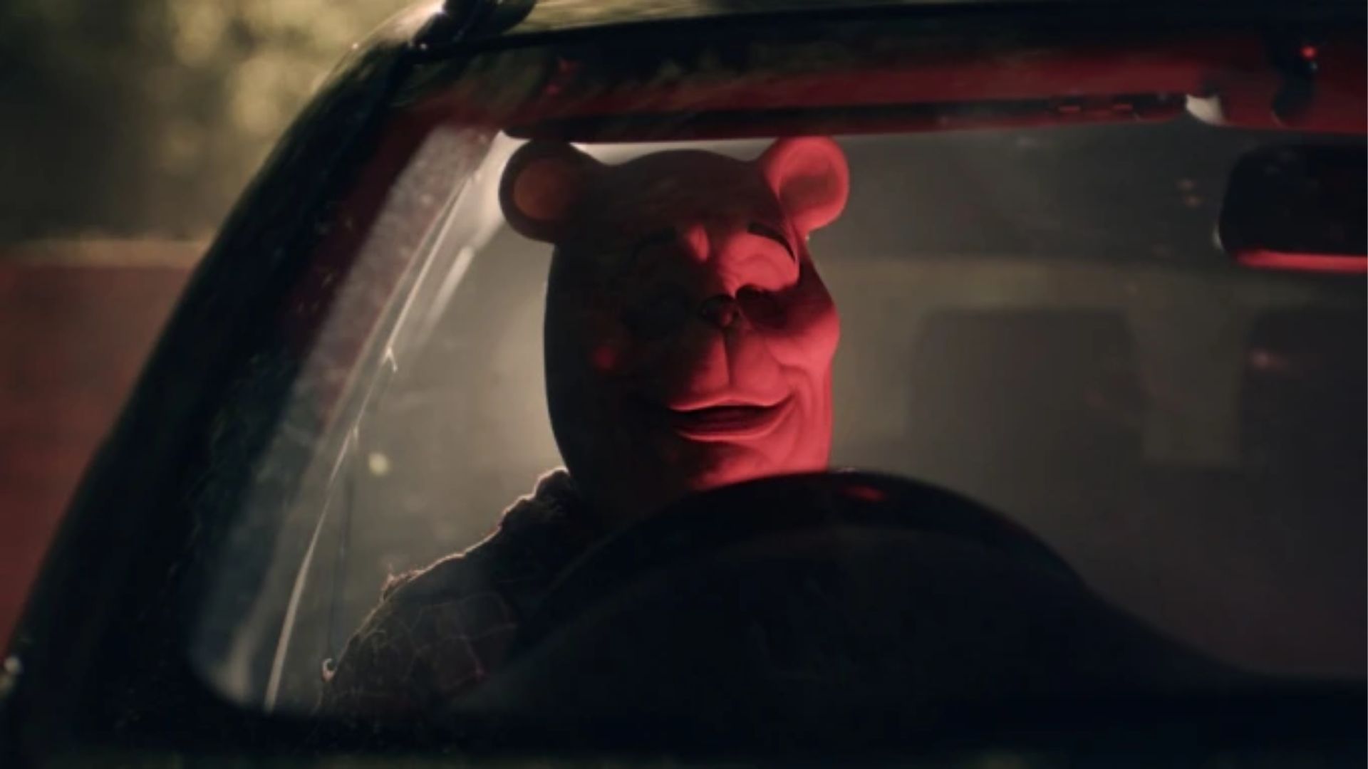 Diretor de slasher do Ursinho Pooh promete sequência com “cenas mais legais”