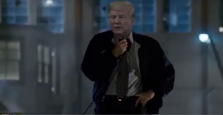 Donald Trump compartilha montagem em que “discursa” em cena de filme sobre invasão alienígena